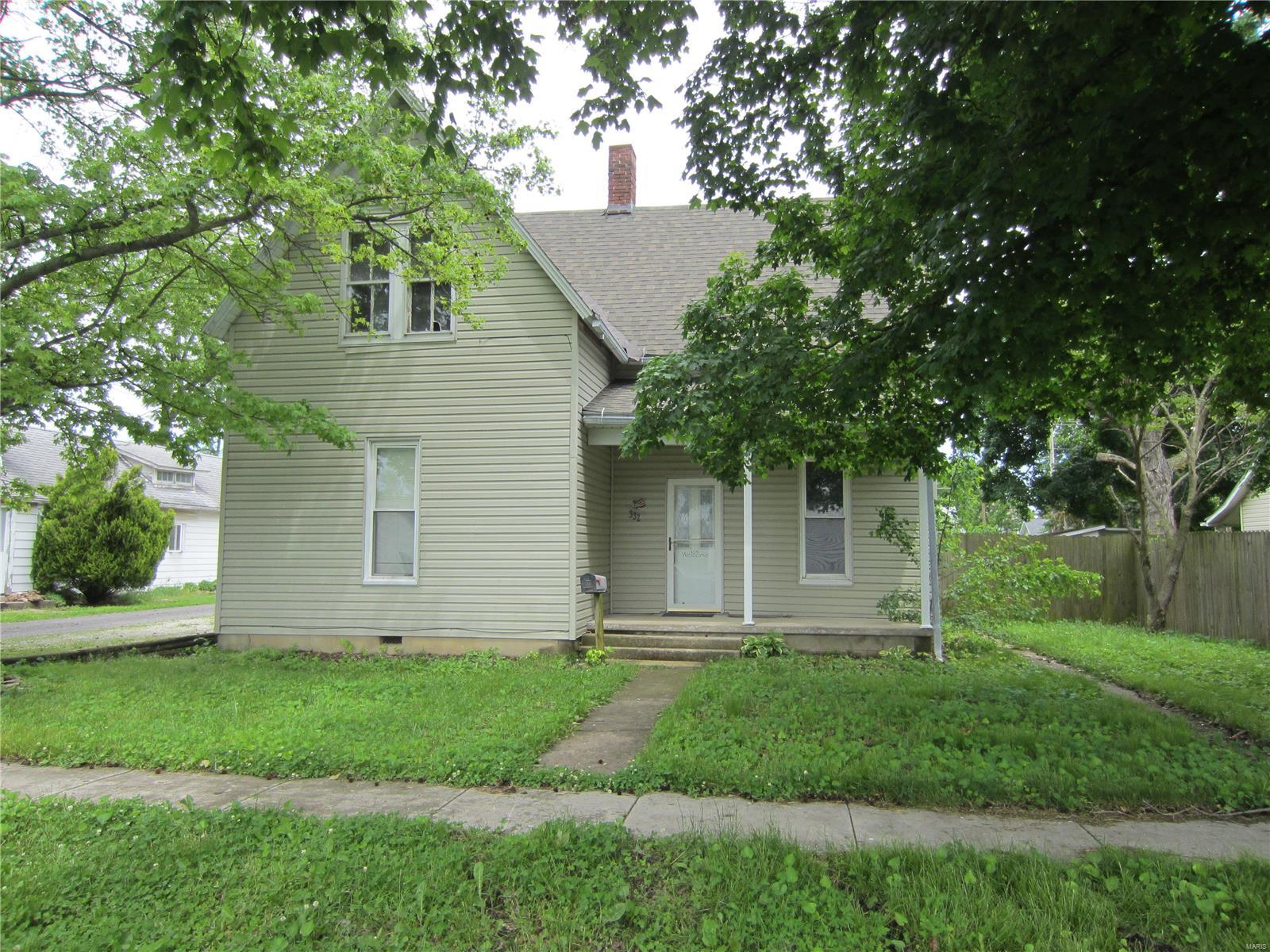 332 Locust Carrollton, IL 62016 - Photo 1 of 25 Gallery Image 1