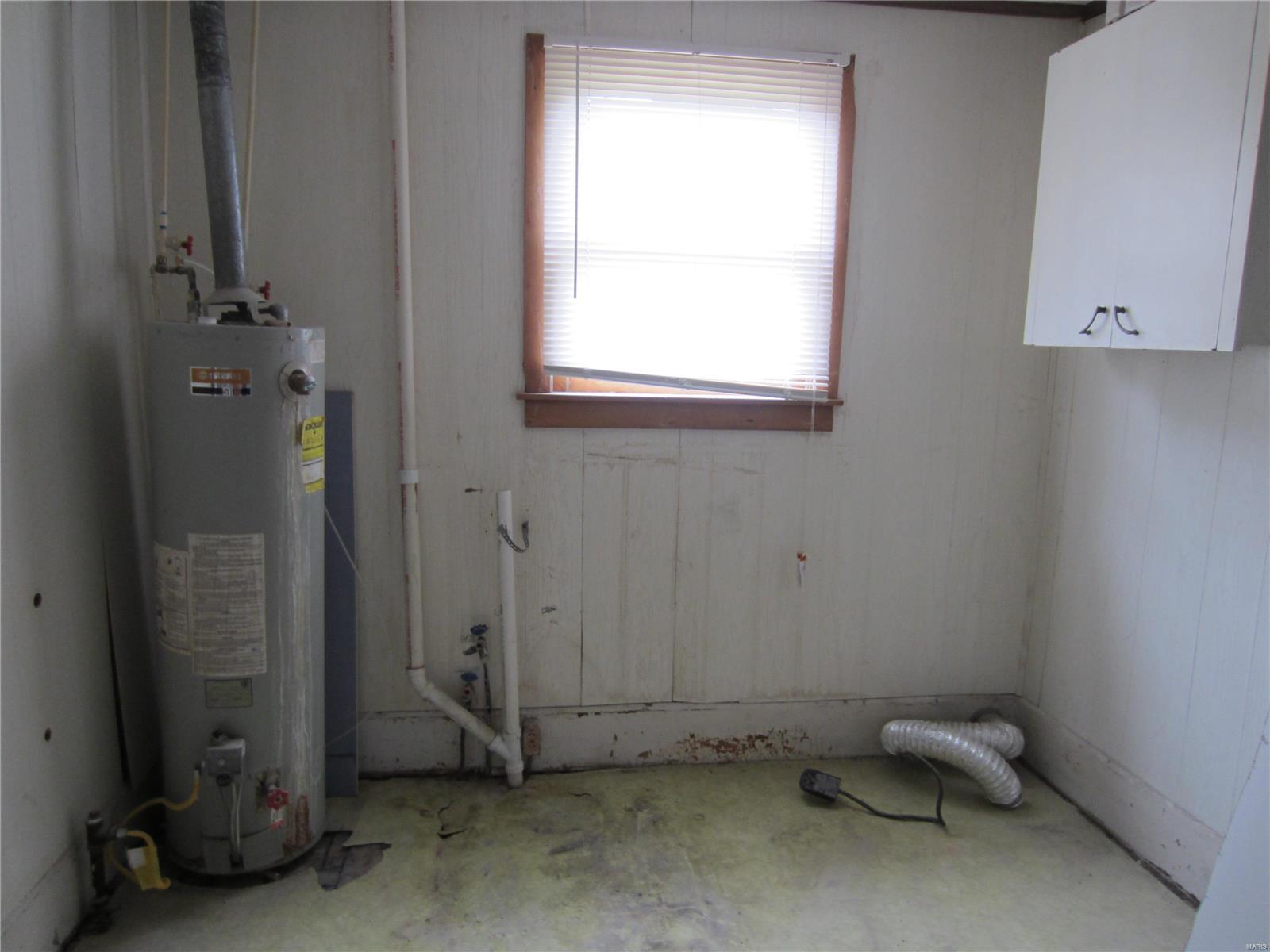 332 Locust Carrollton, IL 62016 - Photo 15 of 25 Gallery Image 15