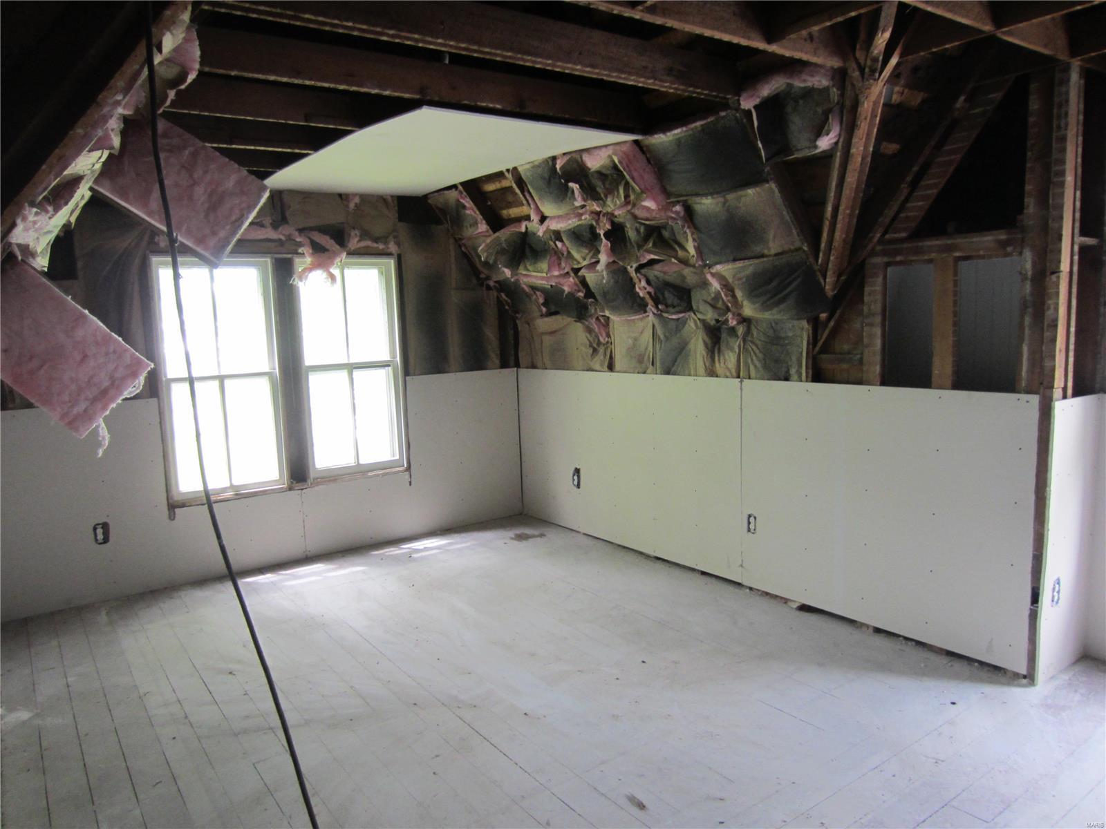 332 Locust Carrollton, IL 62016 - Photo 21 of 25 Gallery Image 21
