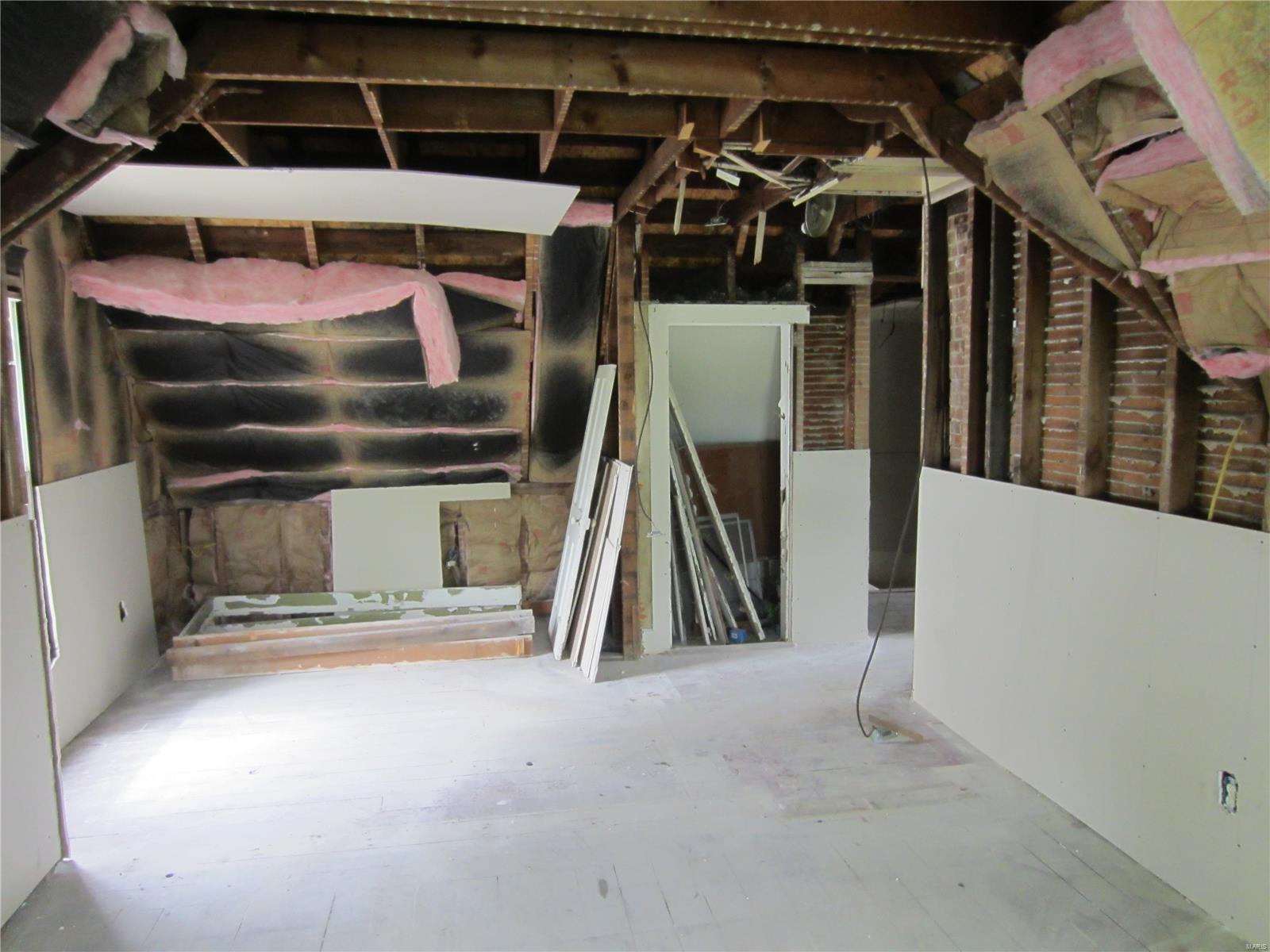 332 Locust Carrollton, IL 62016 - Photo 22 of 25 Gallery Image 22