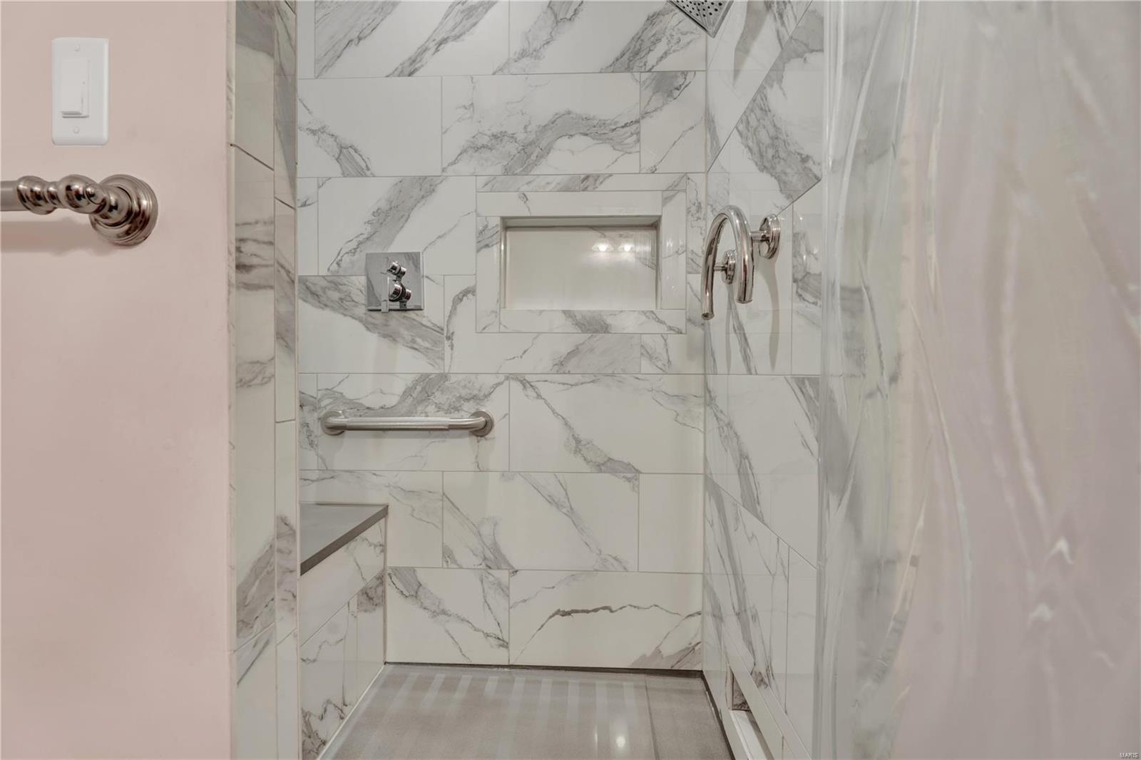 921 North Spoede Road St. Louis, MO 63146 - Photo 12 of 28 Gallery Image 12