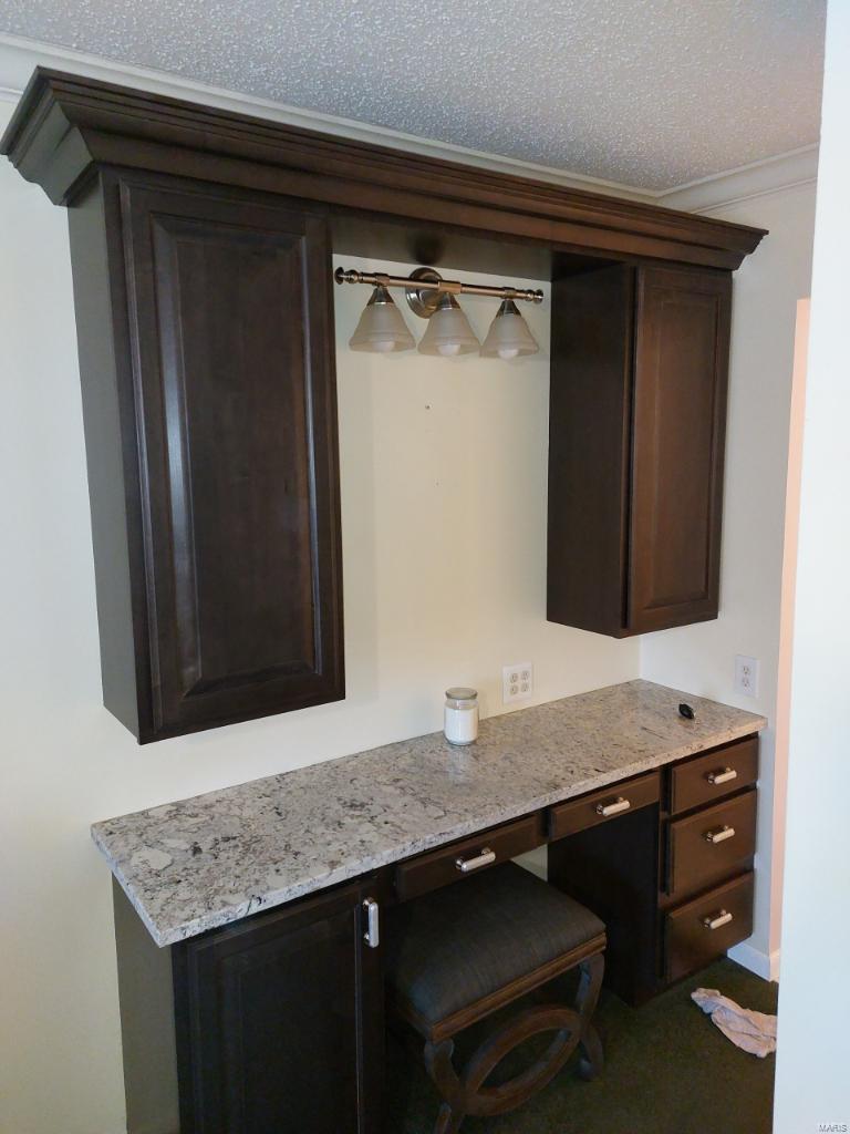 921 North Spoede Road St. Louis, MO 63146 - Photo 16 of 28 Gallery Image 16