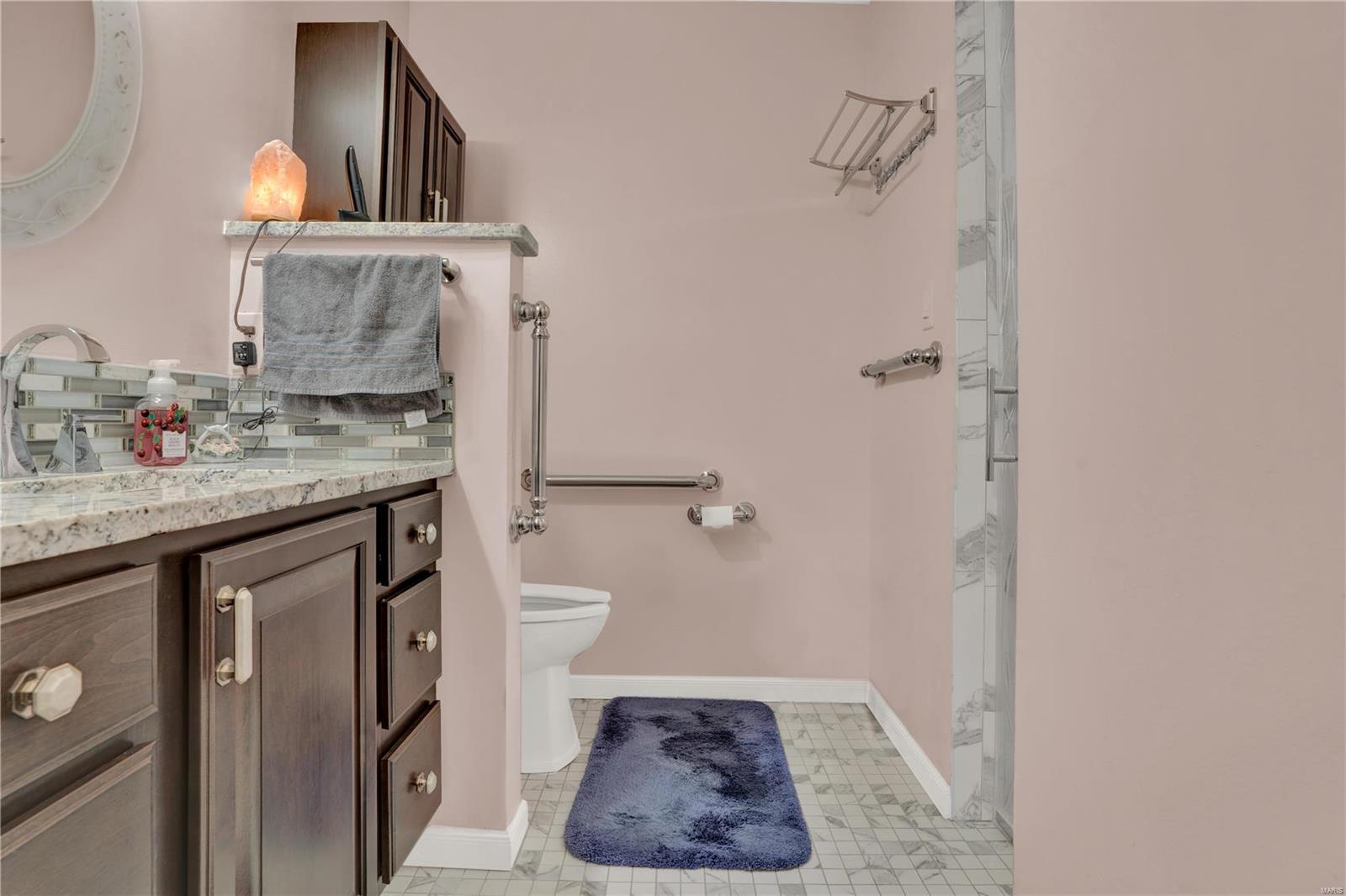 921 North Spoede Road St. Louis, MO 63146 - Photo 18 of 28 Gallery Image 18