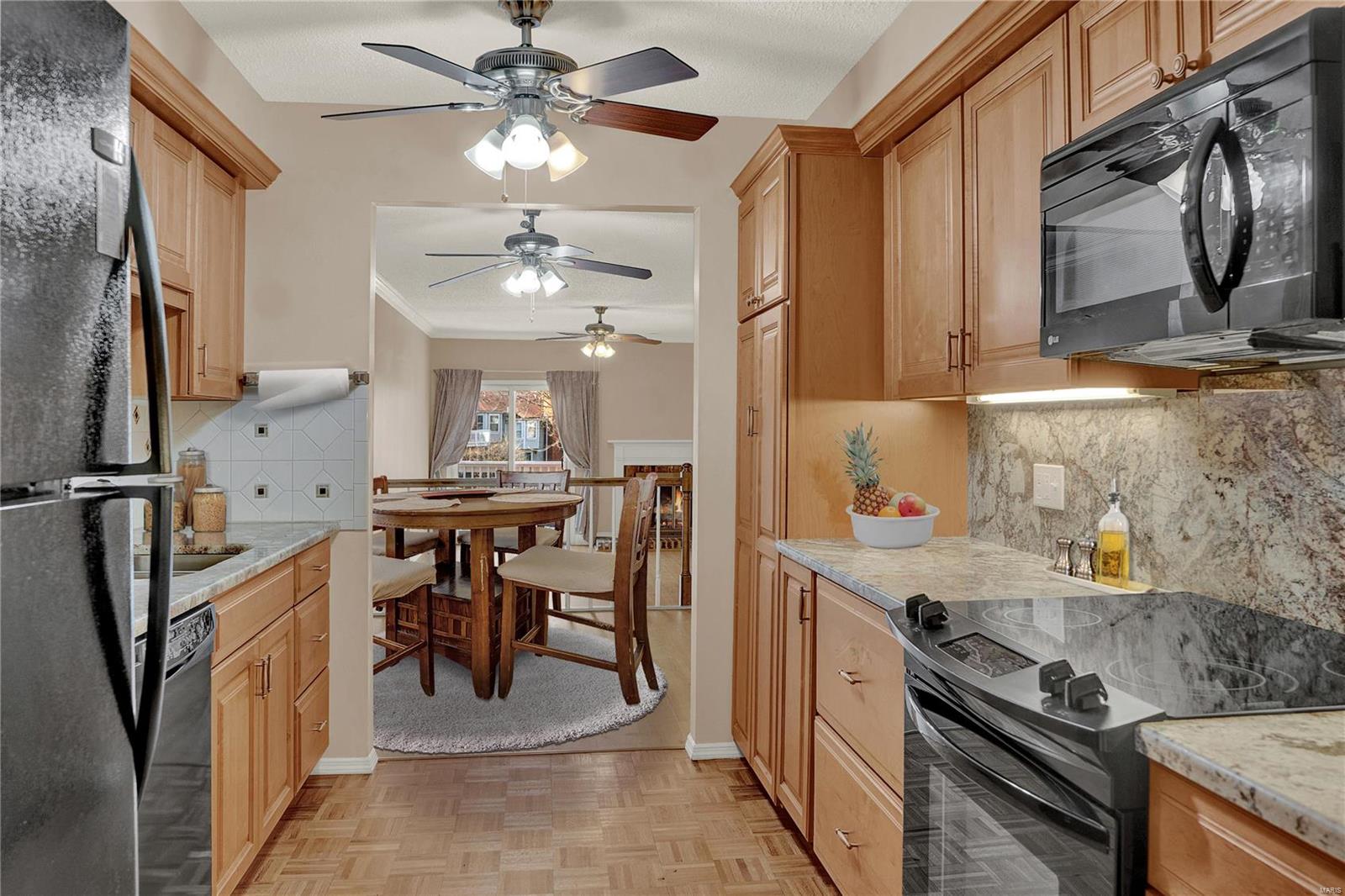 921 North Spoede Road St. Louis, MO 63146 - Photo 6 of 28 Gallery Image 6