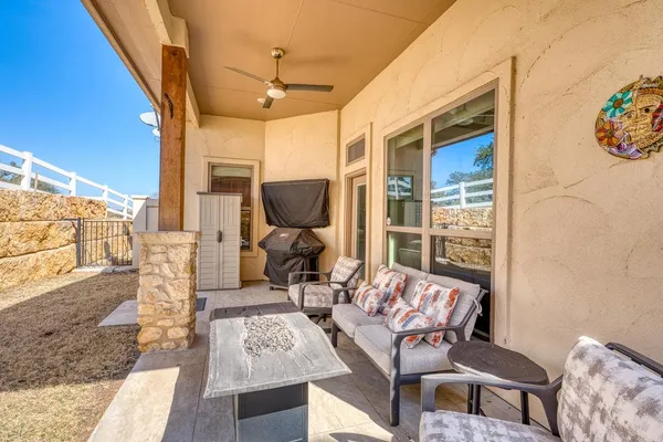 $552,500 | 300 Tuscan Drive, Horseshoe Bay, TX 78657