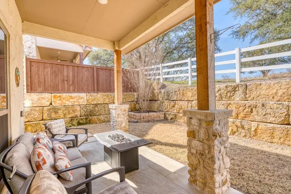 $552,500 | 300 Tuscan Drive, Horseshoe Bay, TX 78657