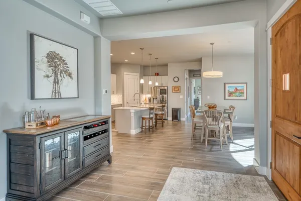 $552,500 | 300 Tuscan Drive, Horseshoe Bay, TX 78657