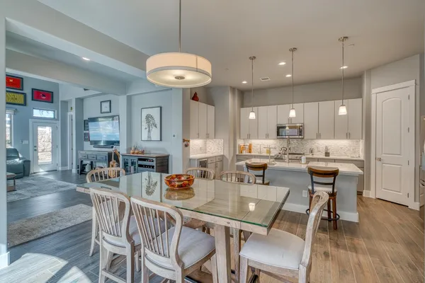 $552,500 | 300 Tuscan Drive, Horseshoe Bay, TX 78657