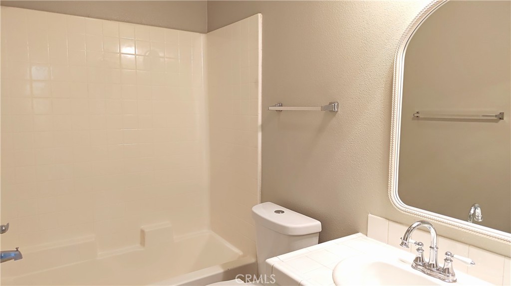 13380 Jimson Court Eastvale, CA 92880 - Photo 4 of 21
