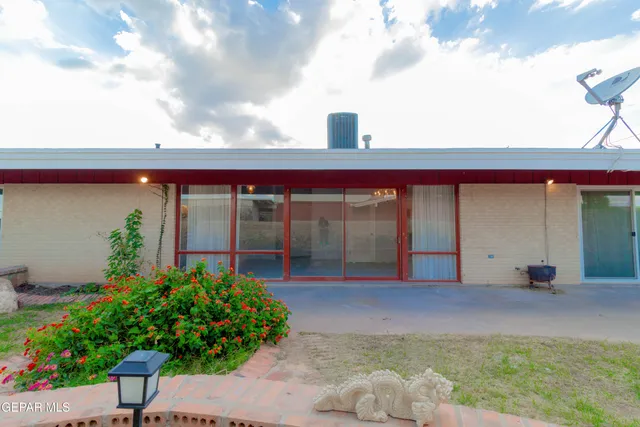 $238,777 | 2801 Polk Avenue, El Paso, TX 79930