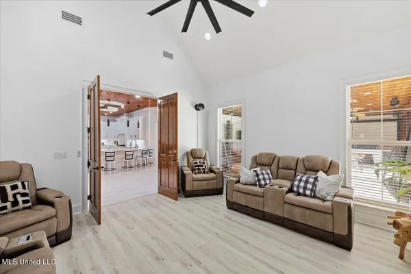 $1,050,000 | 111 Pecan Ridge, Brandon, MS 39047