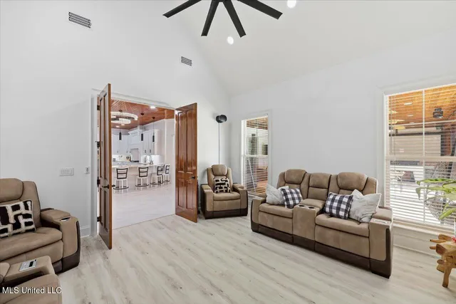 $1,050,000 | 111 Pecan Ridge, Brandon, MS 39047