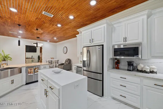 $1,050,000 | 111 Pecan Ridge, Brandon, MS 39047