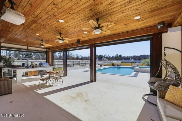 $1,050,000 | 111 Pecan Ridge, Brandon, MS 39047
