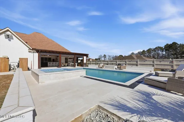 $1,050,000 | 111 Pecan Ridge, Brandon, MS 39047