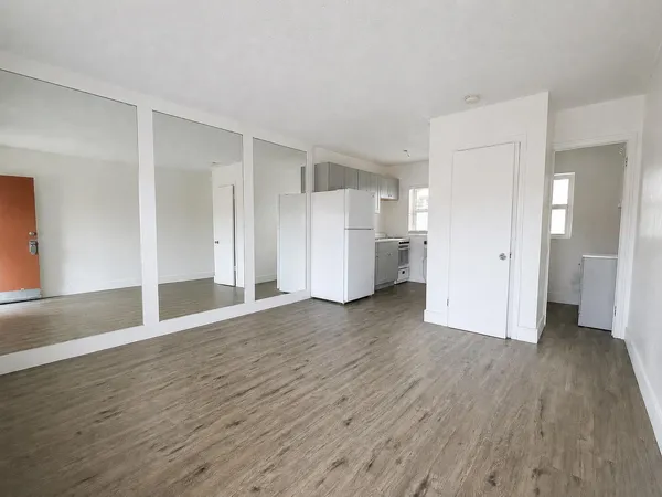 $1,400 | 2037 Madison Street, Unit 3, Hollywood, FL 33020
