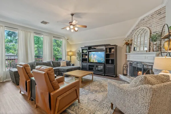 $445,000 | 2504 North Yorkchase Lane, Conroe, TX 77304