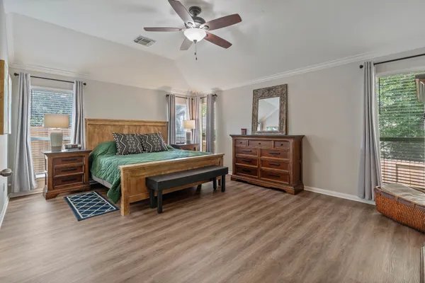 $445,000 | 2504 North Yorkchase Lane, Conroe, TX 77304