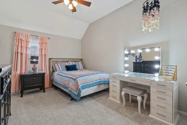 $445,000 | 2504 North Yorkchase Lane, Conroe, TX 77304