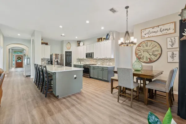 $445,000 | 2504 North Yorkchase Lane, Conroe, TX 77304