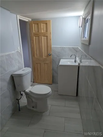 $1,800 | 48 Thomas Street, Buffalo, NY 14206