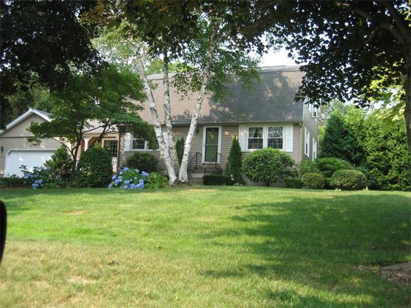 104 Laurel Road Wilbraham, MA 01095 - Photo 29 of 29 a front view of a house with a garden