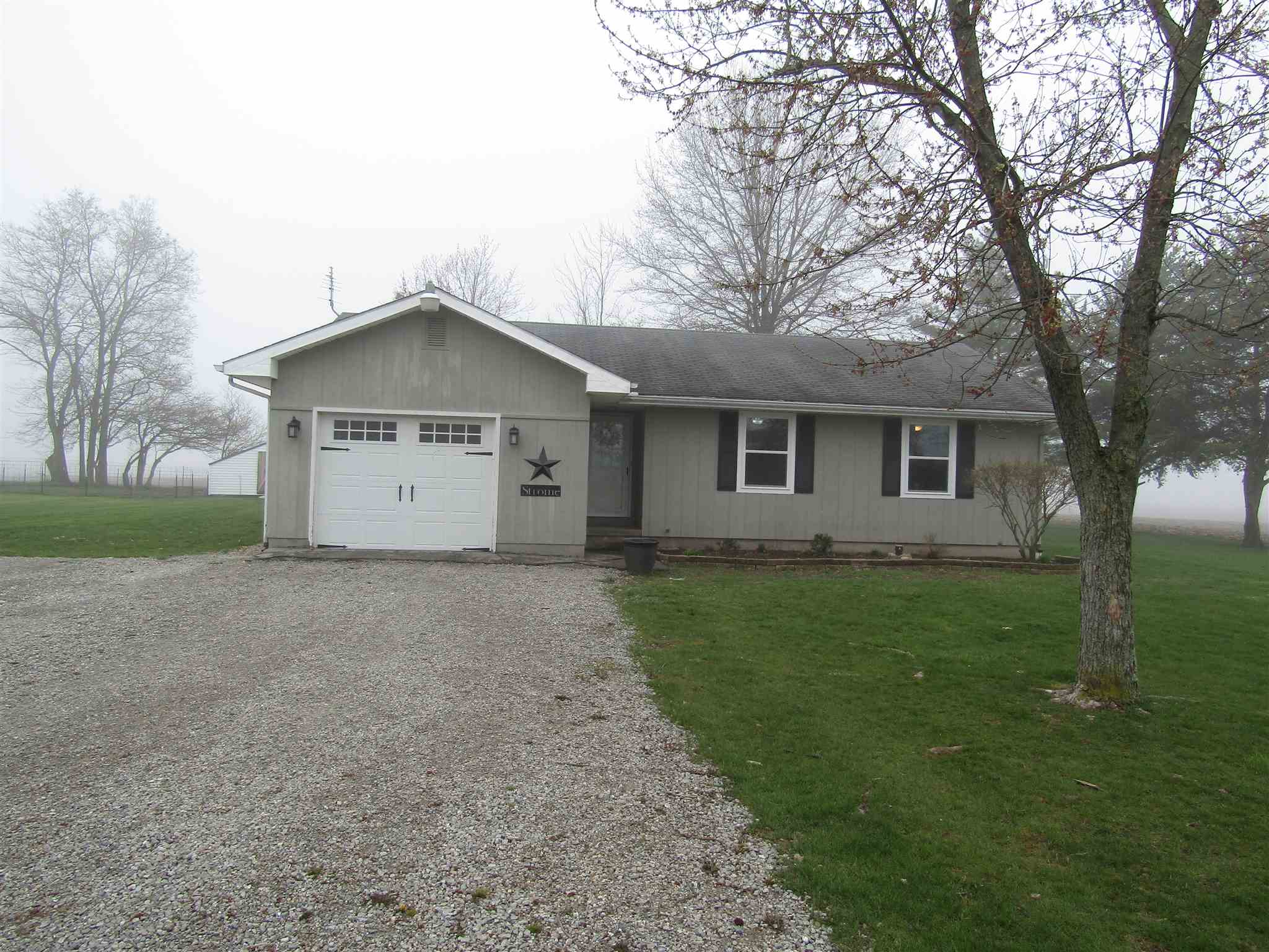 5706 North Piqua Road Decatur, IN 46733 - Photo 2 of 28