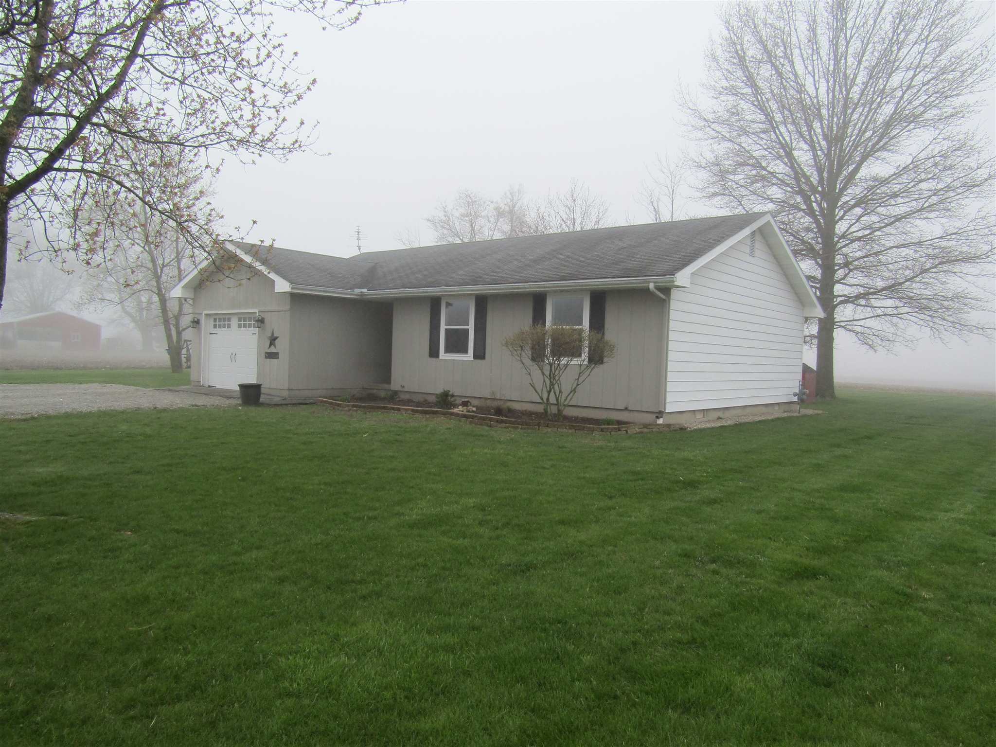 5706 North Piqua Road Decatur, IN 46733 - Photo 3 of 28