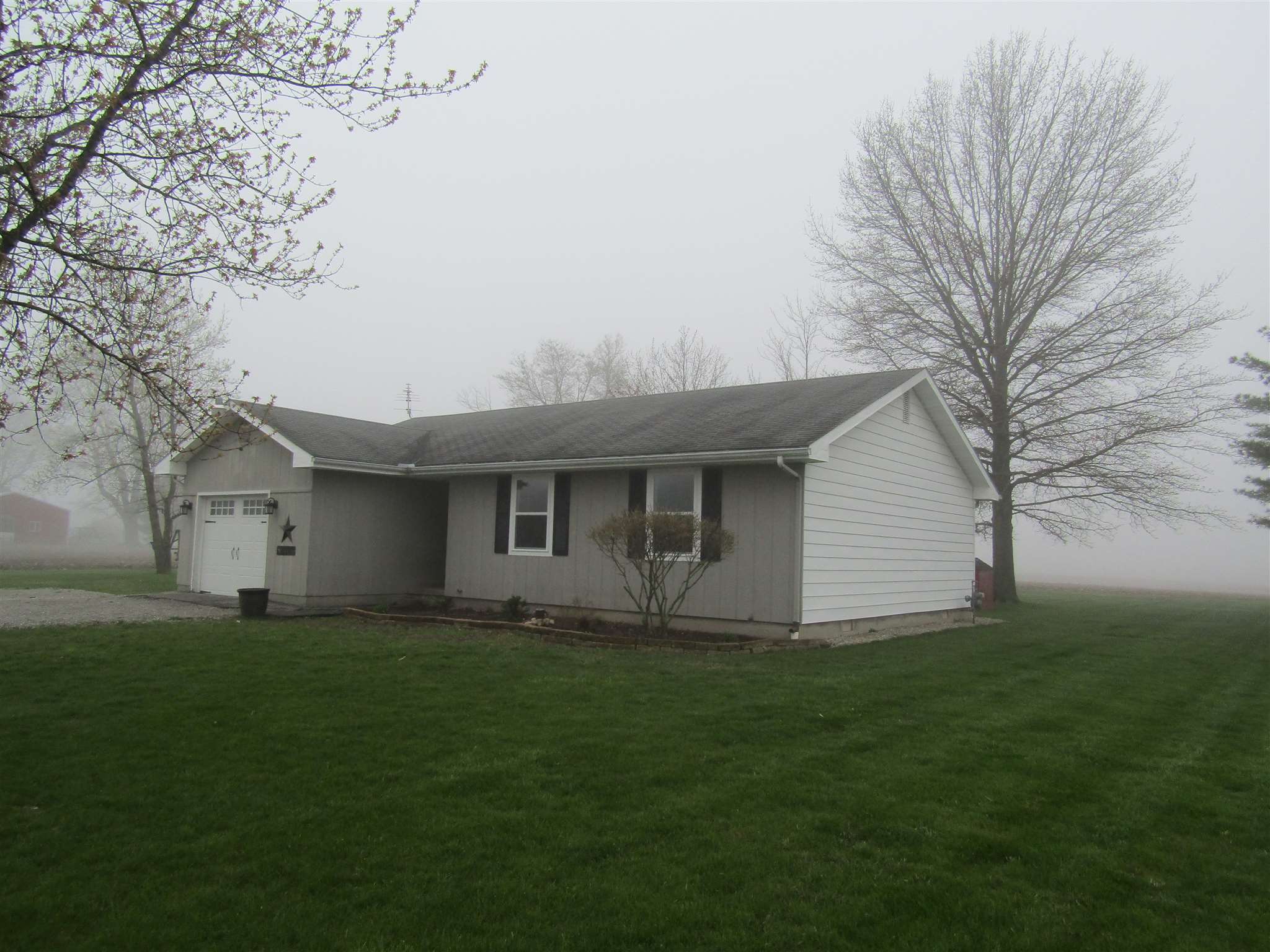 5706 North Piqua Road Decatur, IN 46733 - Photo 4 of 28
