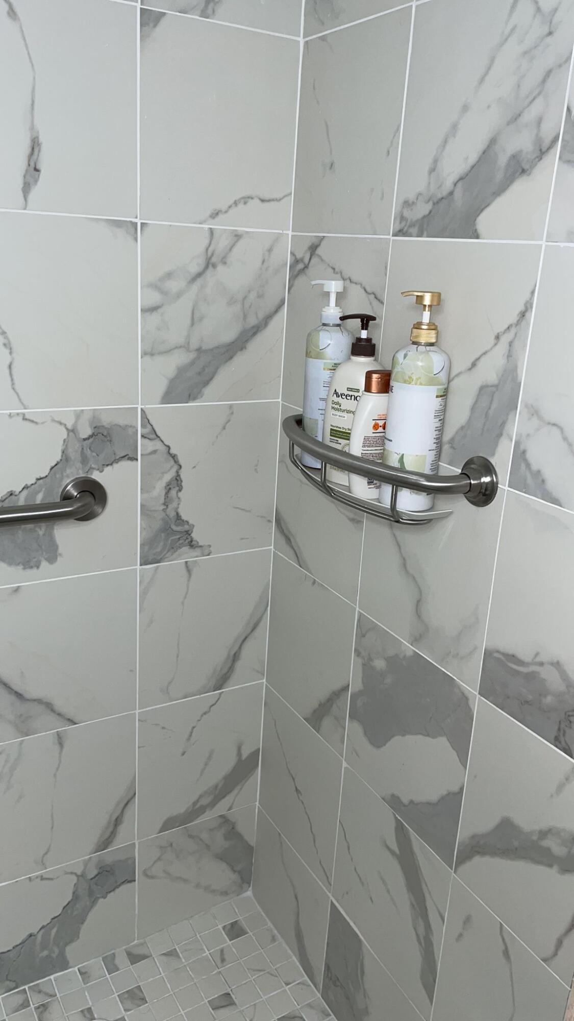 2052 Cornwall C, Unit 2052 Boca Raton, FL 33434 - Photo 17 of 34 a bathroom with a sink