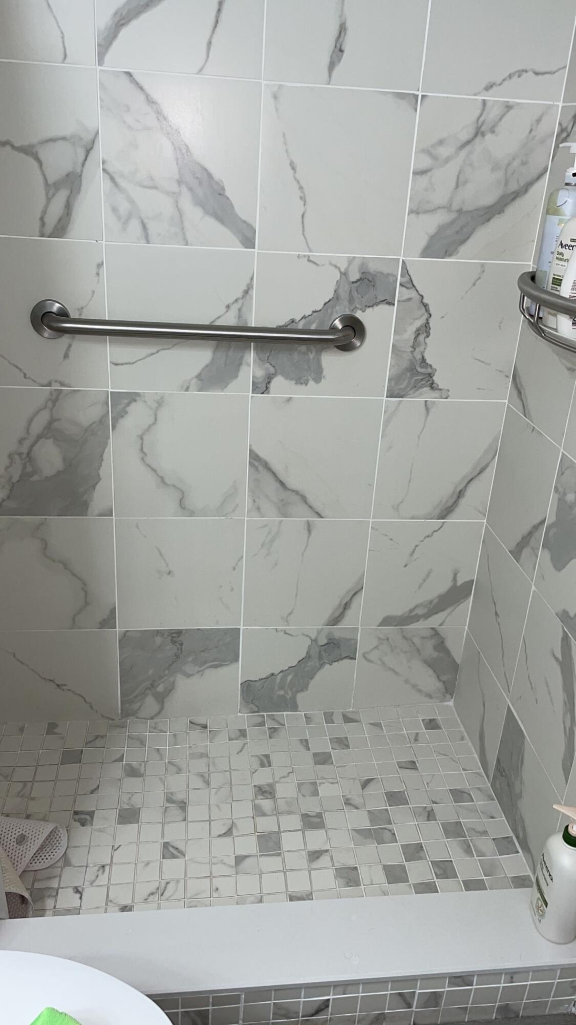 2052 Cornwall C, Unit 2052 Boca Raton, FL 33434 - Photo 19 of 34 a bathroom with a shower