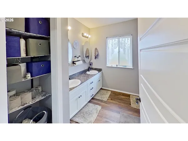 $399,900 | 241 Southeast Johnson Street, Winston, OR 97496