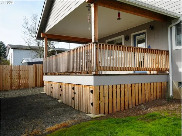 $399,900 | 241 Southeast Johnson Street, Winston, OR 97496