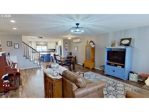 $399,900 | 241 Southeast Johnson Street, Winston, OR 97496