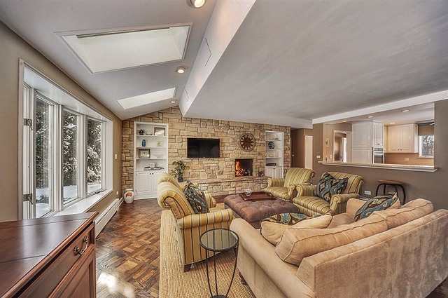 1067 South Ridge Road Lake Forest, IL 60045 - Photo 2 of 18