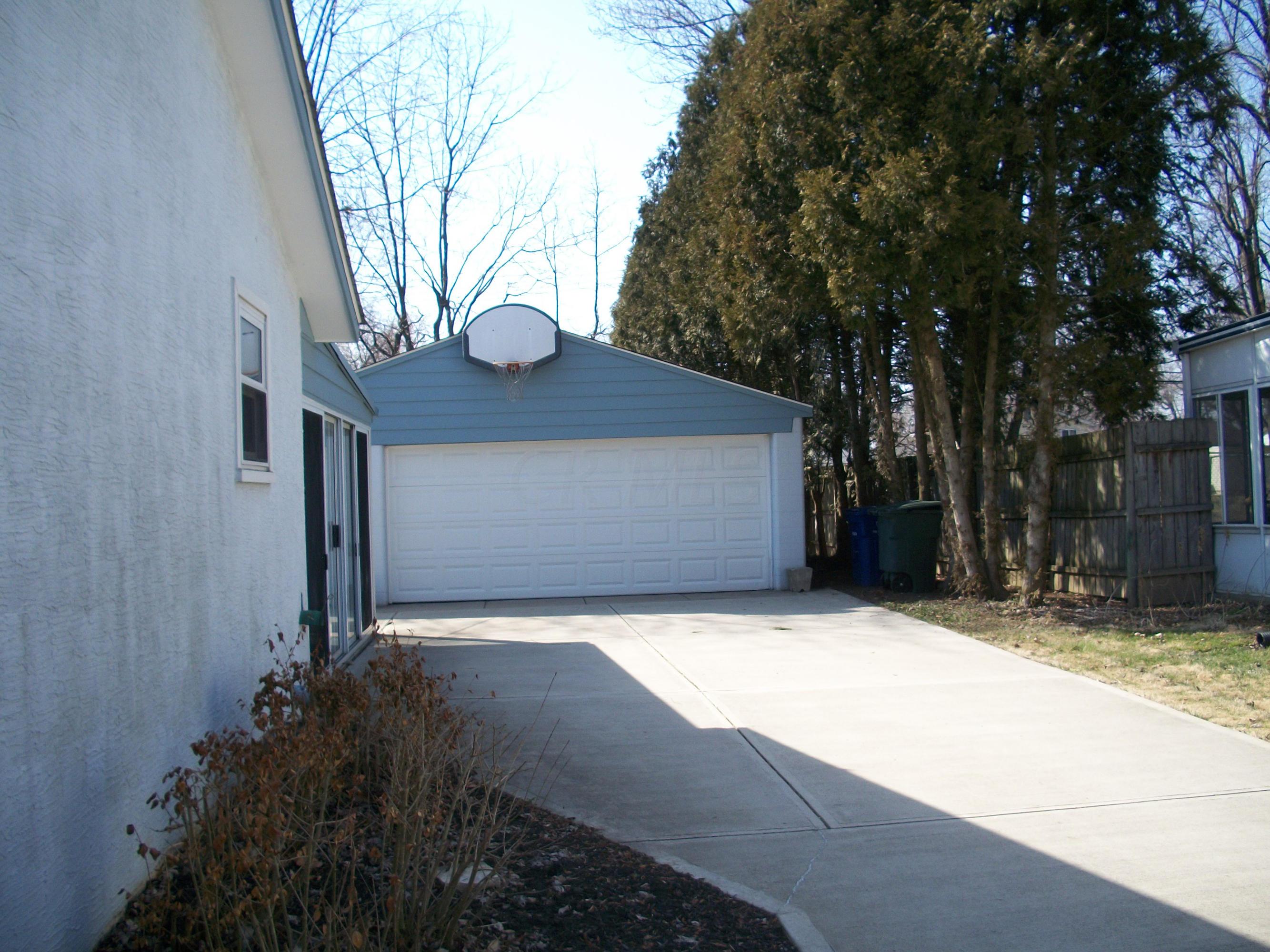 2675 Brownfield Road Columbus, OH 43232 - Photo 14 of 18 Gallery Image 14
