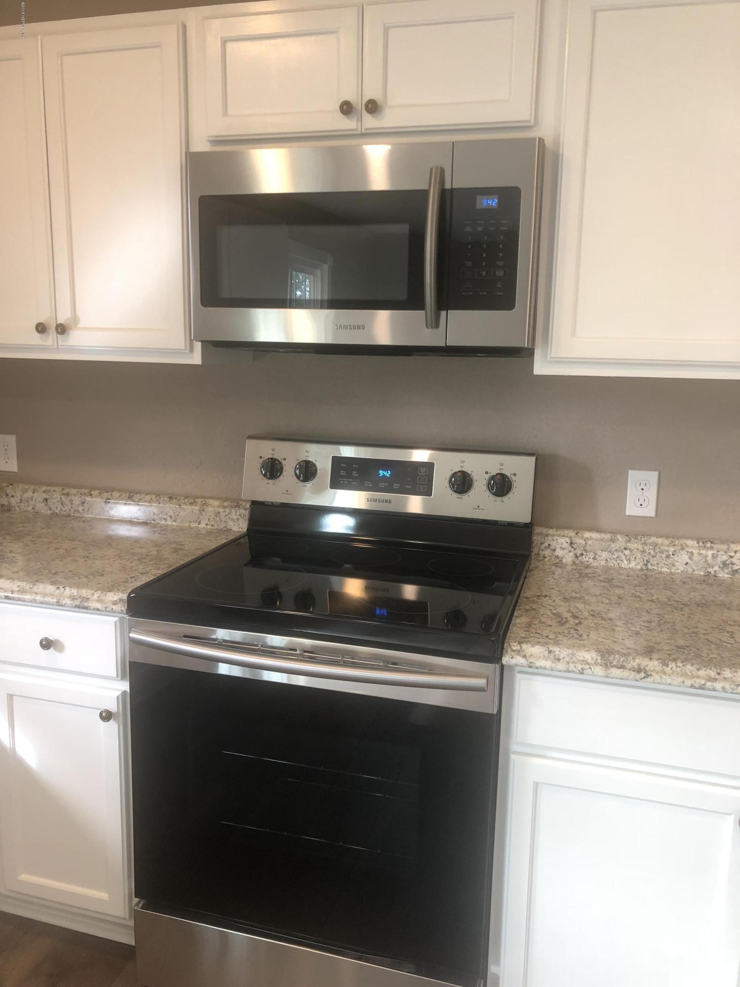 4042 Canal Road Macclenny, FL 32063 - Photo 14 of 23 New Stainless Appliances