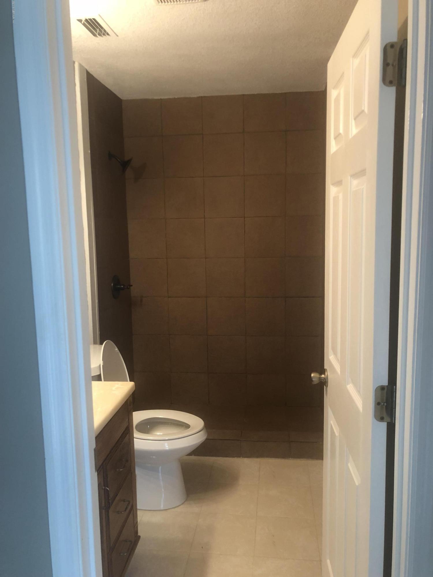4042 Canal Road Macclenny, FL 32063 - Photo 20 of 23 Master Bath