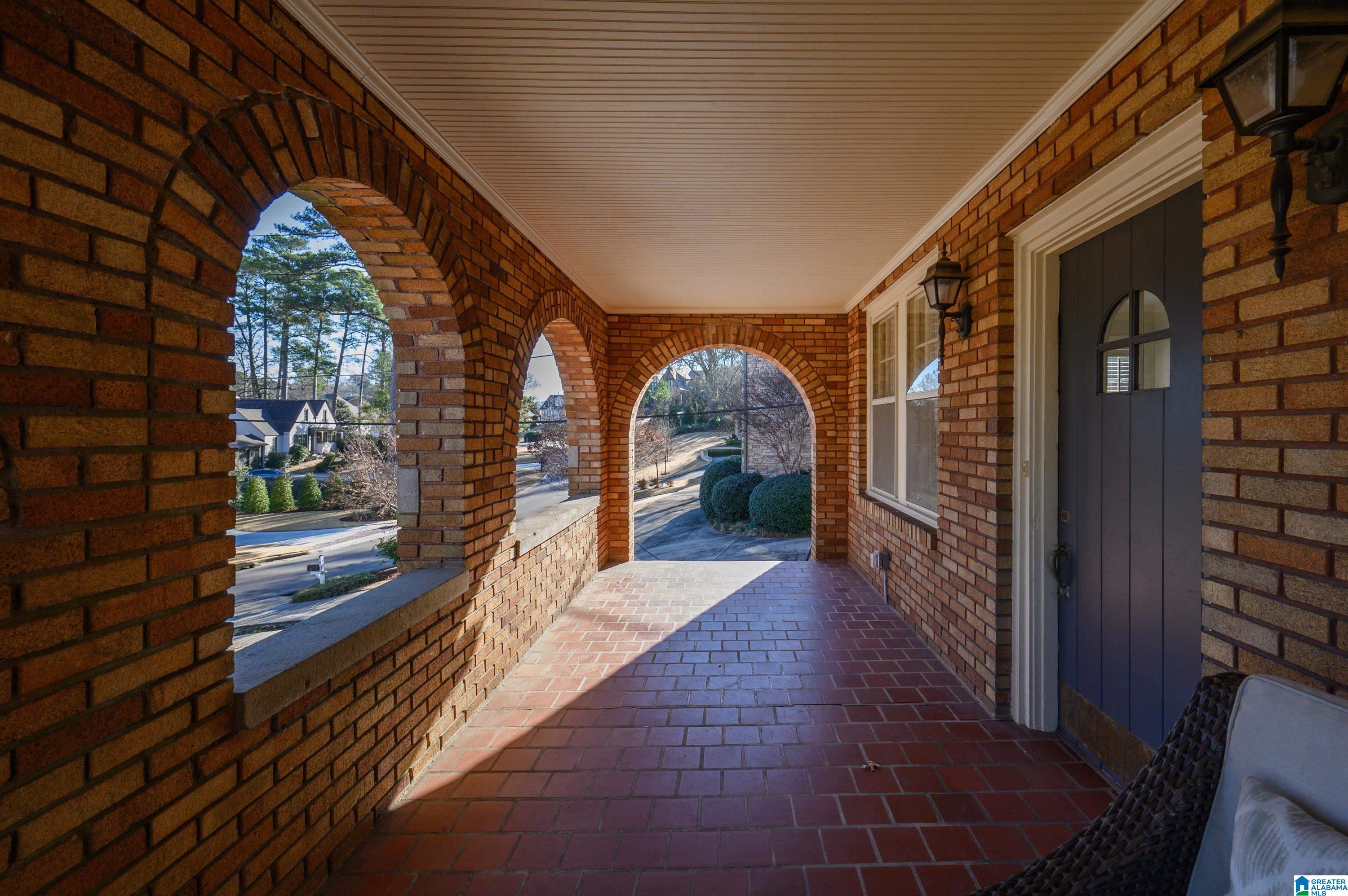 1901 Kensington Road Birmingham, AL 35209 - Photo 3 of 44