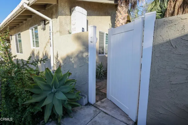 $2,500 | 17314 Kingsbury Street, Unit 1/2, Granada Hills, CA 91344