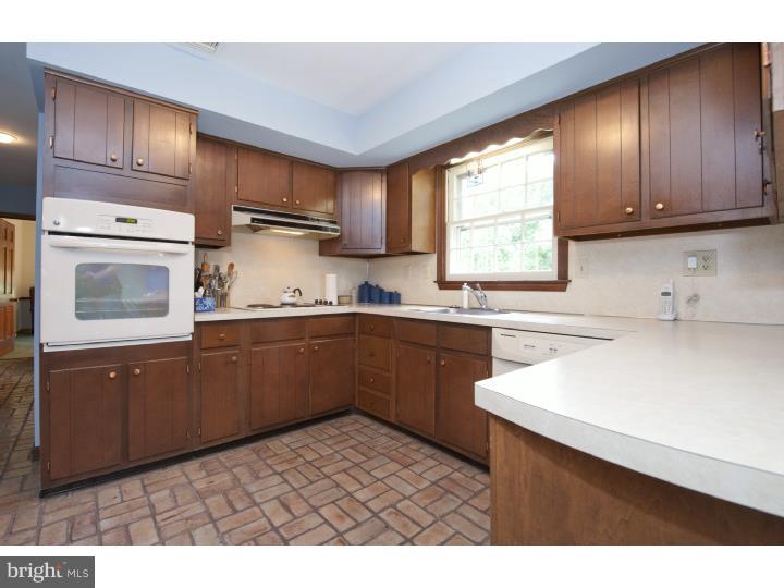 3 College View Road Malvern, PA 19355 - Photo 8 of 25 Kitchen