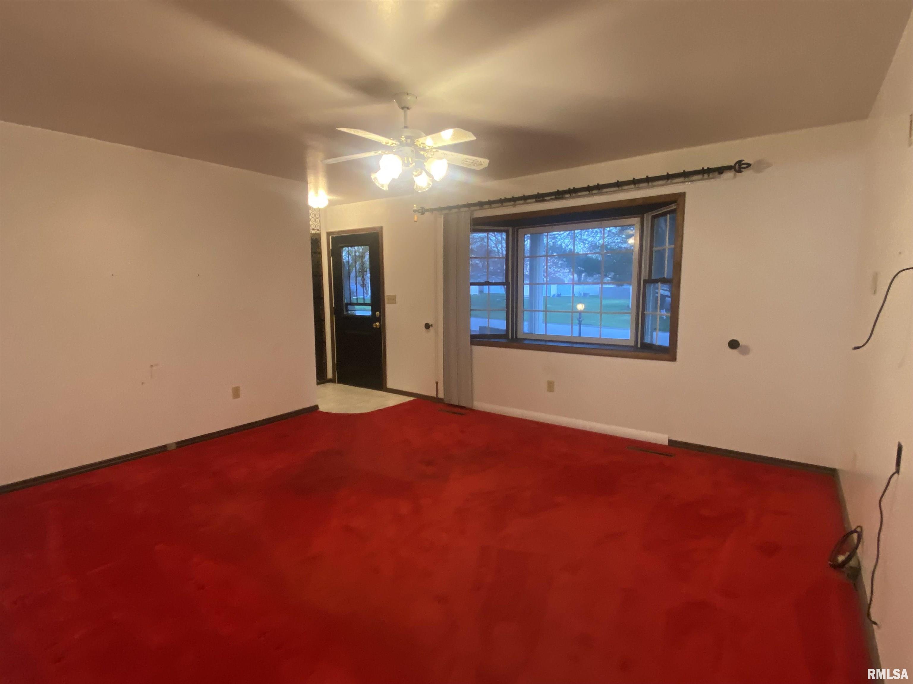 5019 Hanley Road Quincy, IL 62305 - Photo 12 of 23 Gallery Image 12
