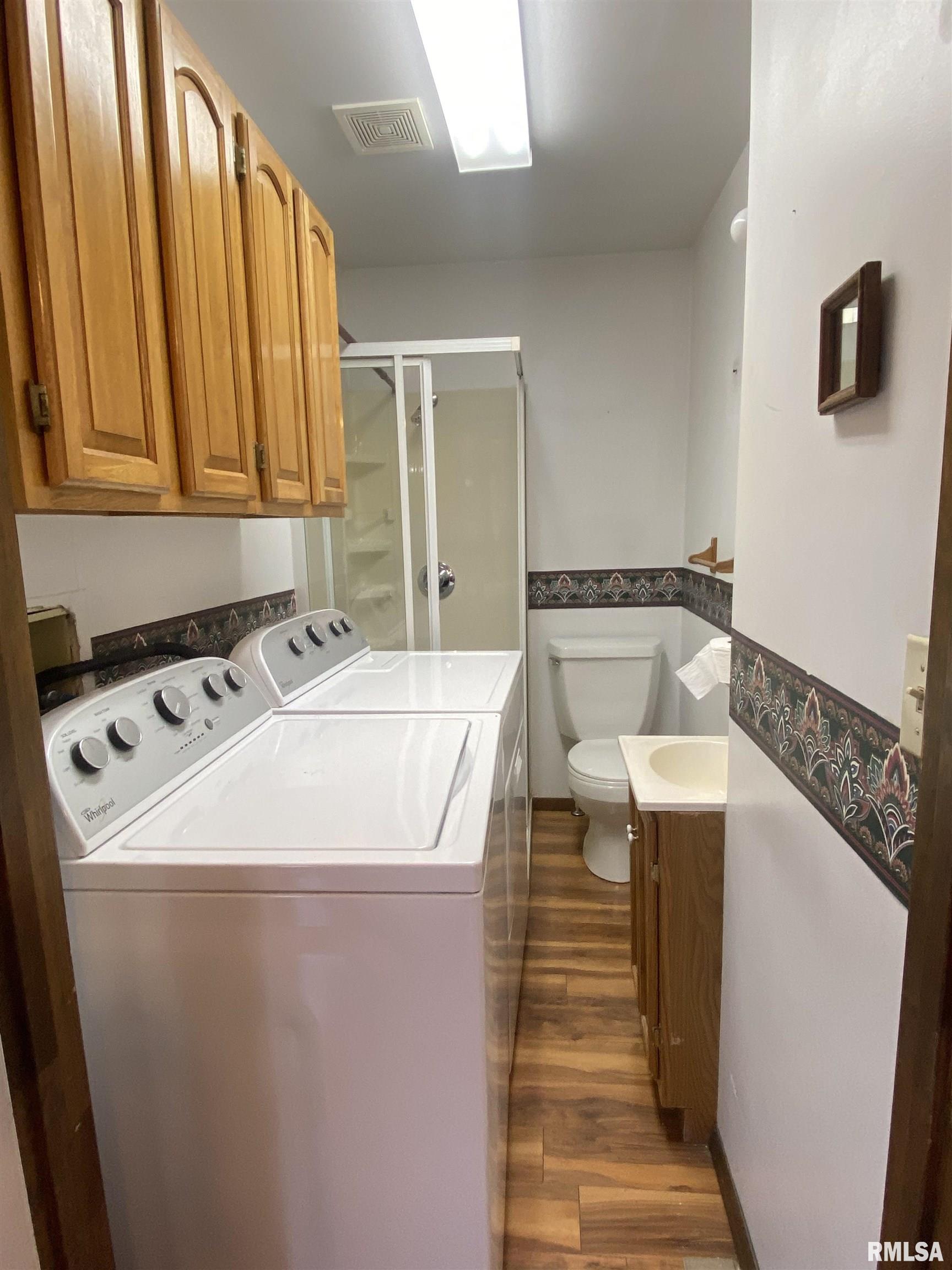 5019 Hanley Road Quincy, IL 62305 - Photo 13 of 23 Gallery Image 13