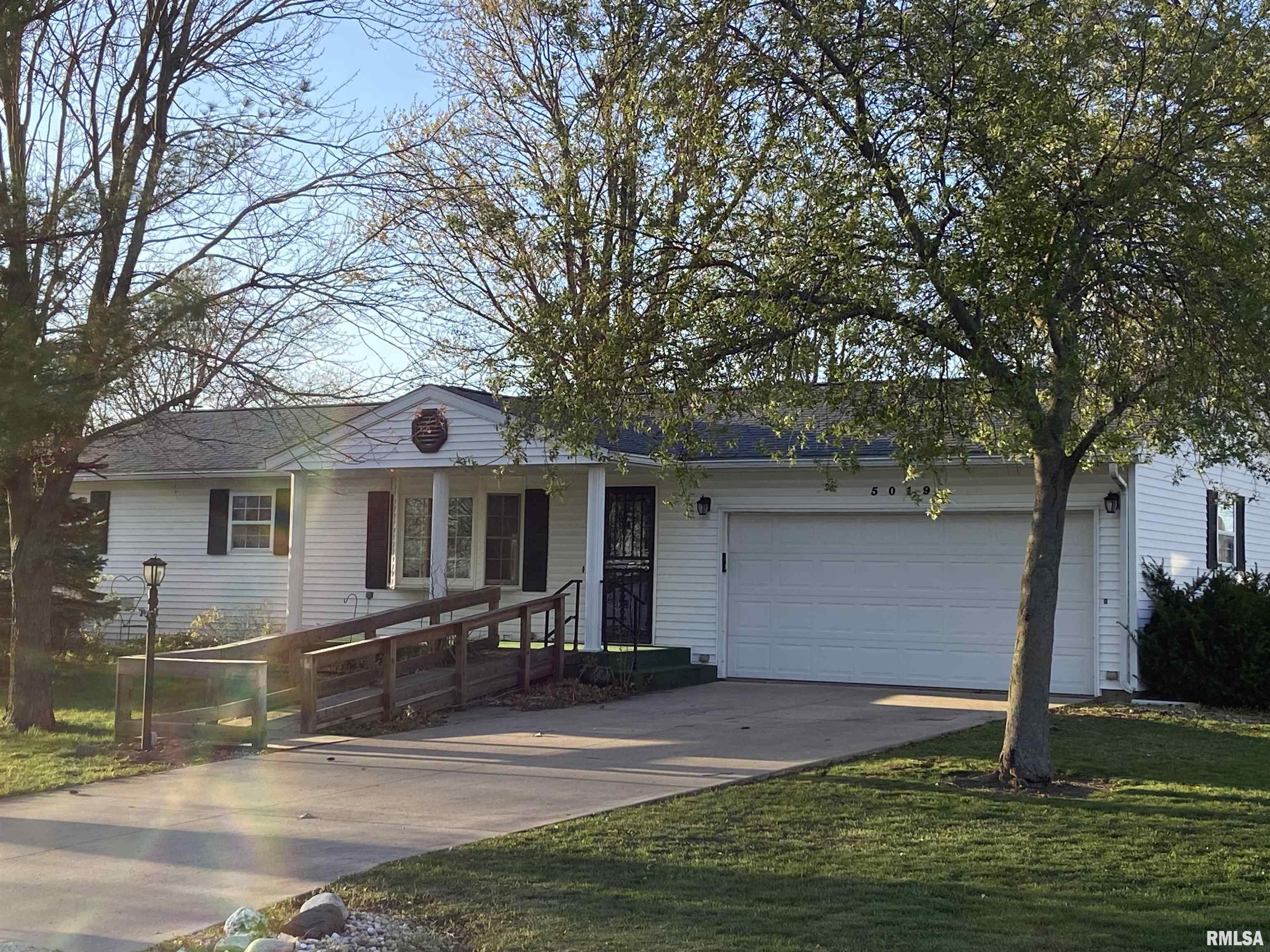 5019 Hanley Road Quincy, IL 62305 - Photo 2 of 23 Gallery Image 2