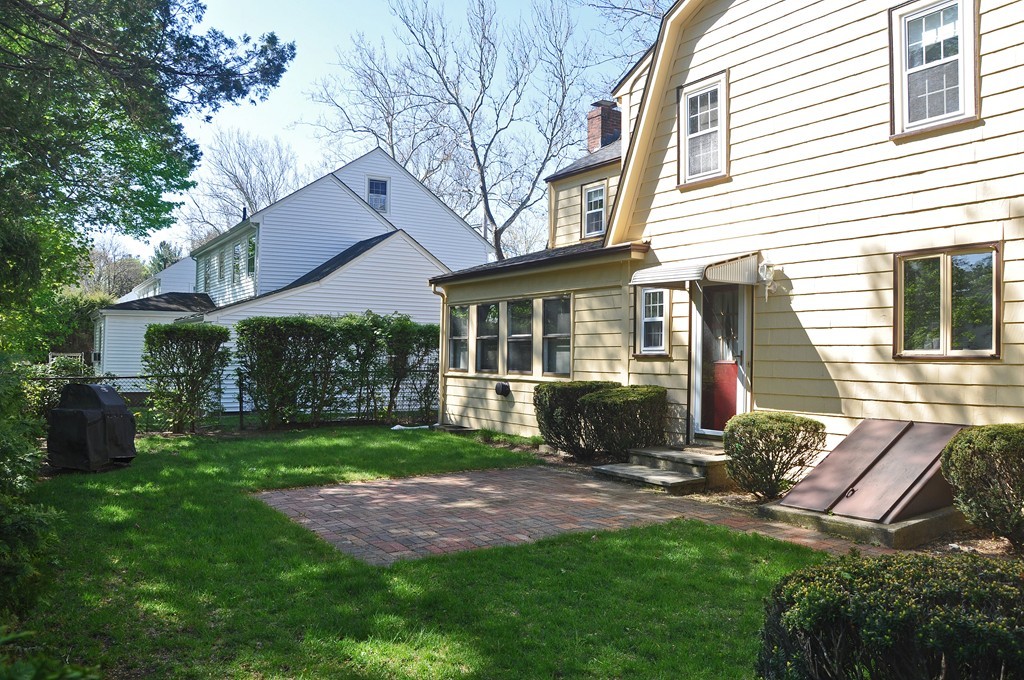 28 St Marys Road Milton, MA 02186 - Photo 9 of 11 Gallery Image 9