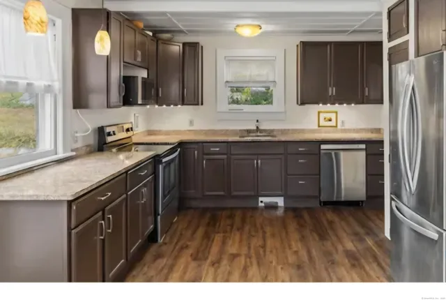 $4,000 | 257 Elm Street, Groton, CT 06340