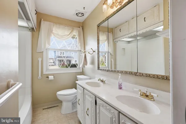 $335,000 | 3550 Delancy Drive, Bensalem, PA 19020