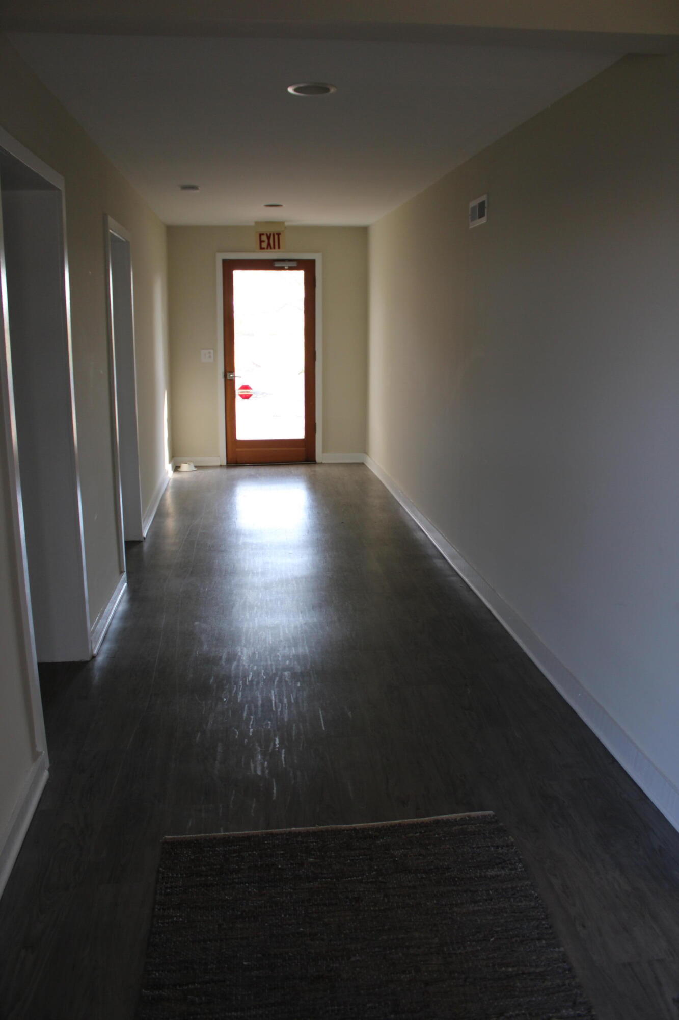 1387 Harbor View Road Charleston, SC 29412 - Photo 17 of 26 hallway