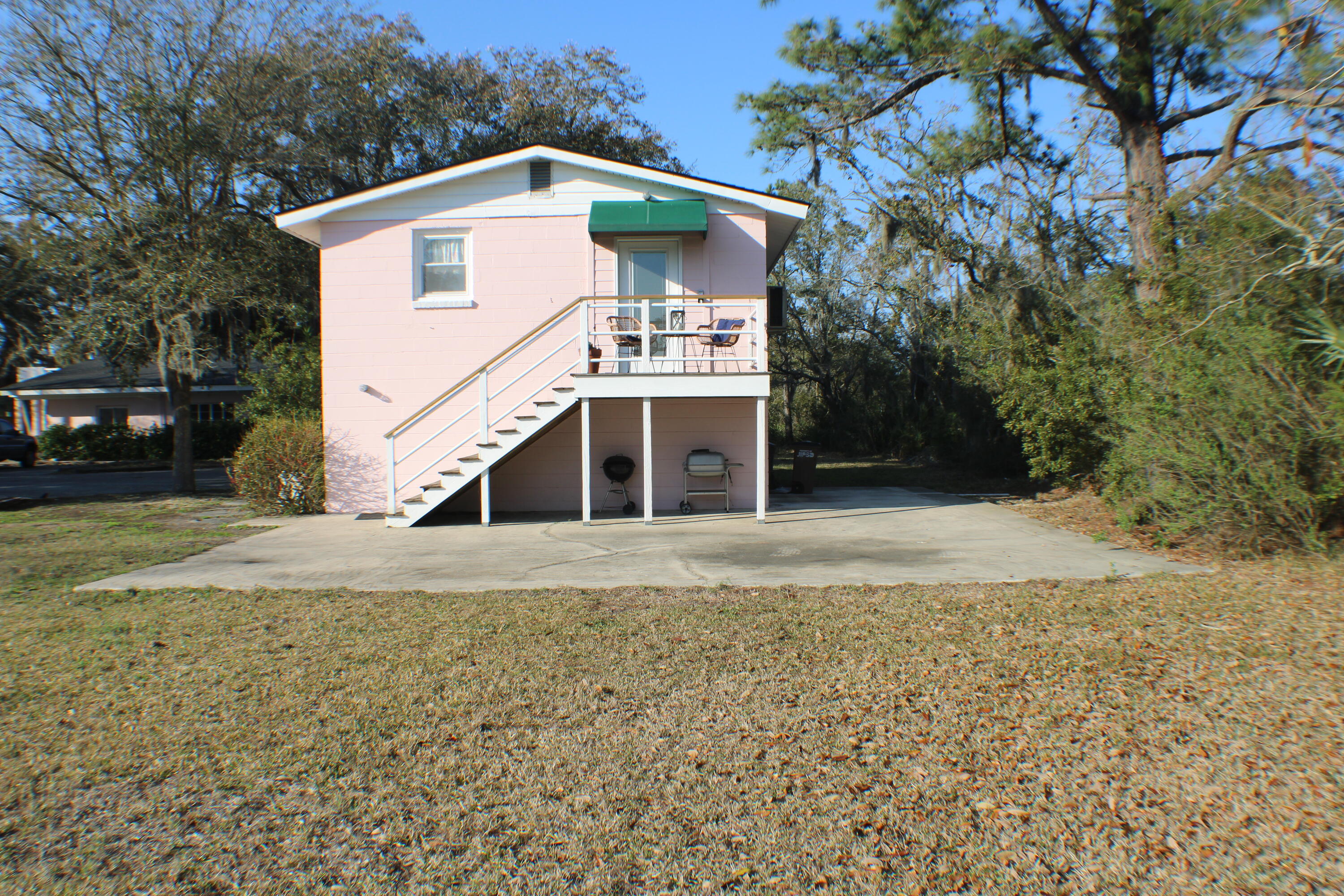 1387 Harbor View Road Charleston, SC 29412 - Photo 20 of 26 Studio