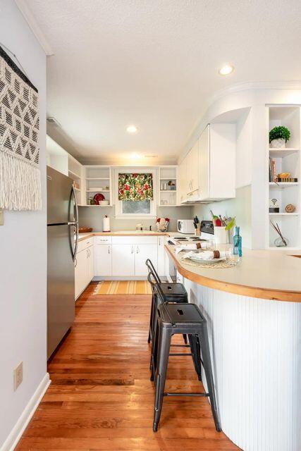 1387 Harbor View Road Charleston, SC 29412 - Photo 23 of 26 Studio Kitchen